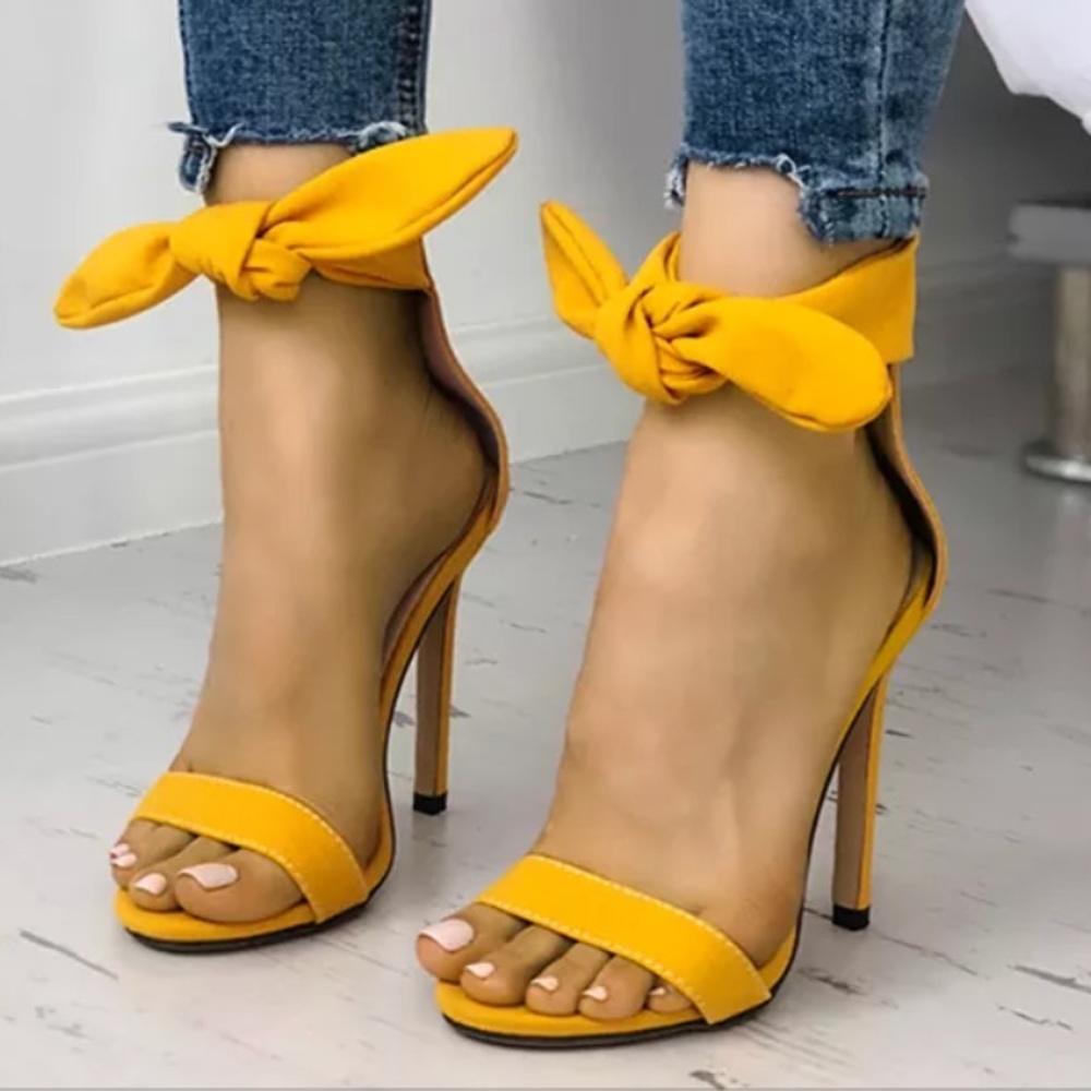 ISO Heels Like These 😍